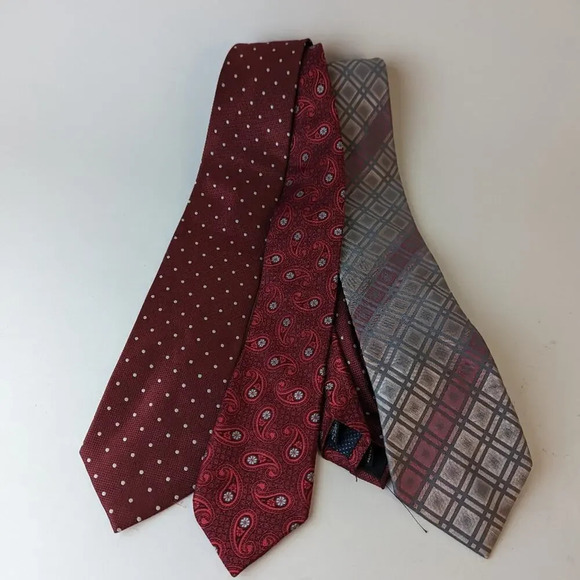 Bundle of  Red Ties - Picture 6 of 6
